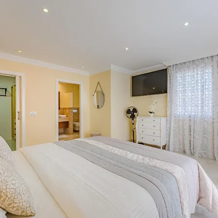 Jardin Del Sol * Адехе