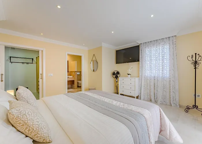 Jardin Del Sol * 阿德耶